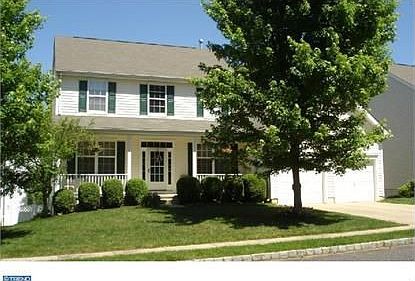 1st image of 3 Greenbriar Ct