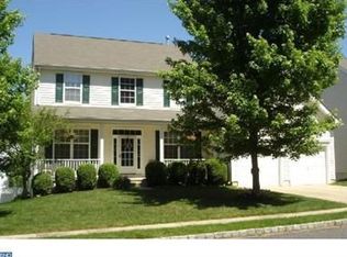 3 Greenbriar Ct, Burlington, NJ 08016