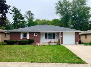 419 Chelsea Ave, Rockford, IL 61107