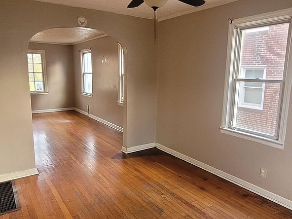 4th image of 1619 Cherry Ave NE