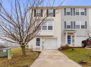 54 Council Ct, Falling Waters, WV 25419