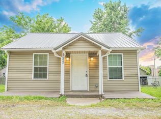 125 N Pkwy, Sevierville, TN 37876