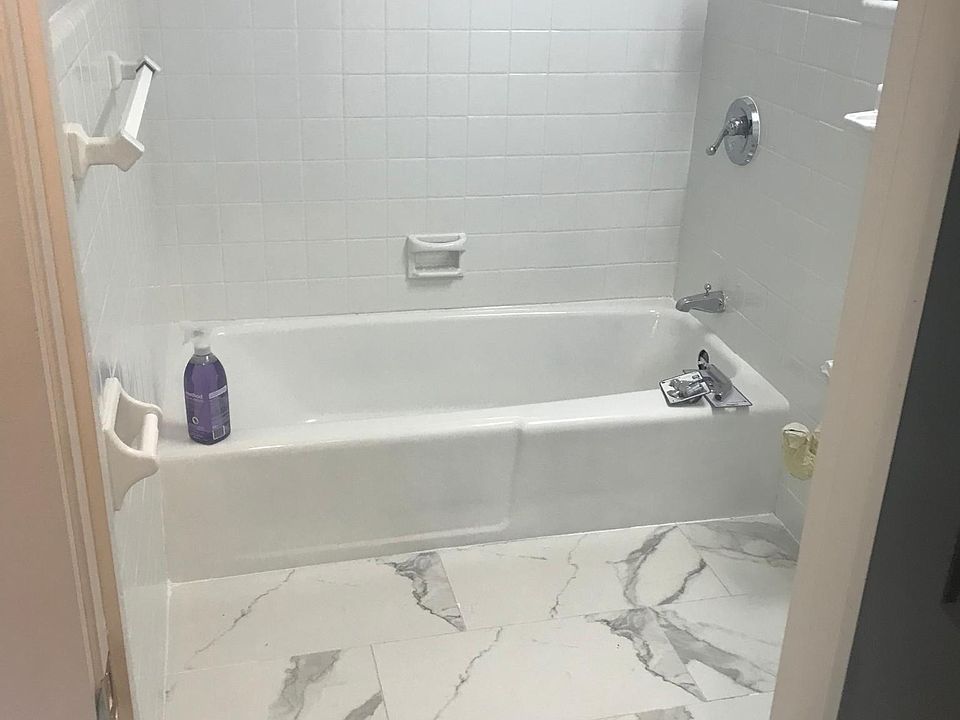 2nd image of 351 Adelaide Ave APT 15