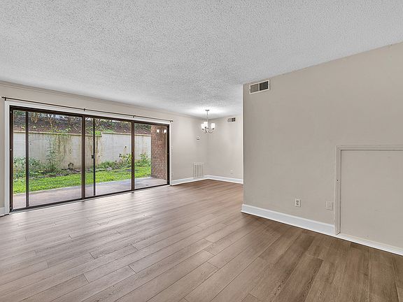 3rd image of 500 Umstead Dr #105D