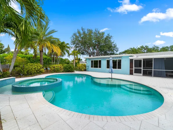 830 Seminole Boulevard, Lake Park, FL 33403