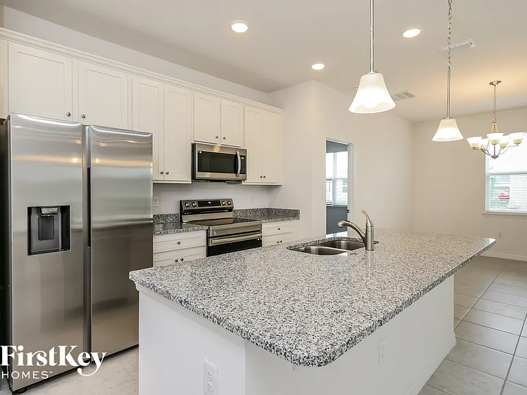 1585 Isleta Loop — Photo 7
