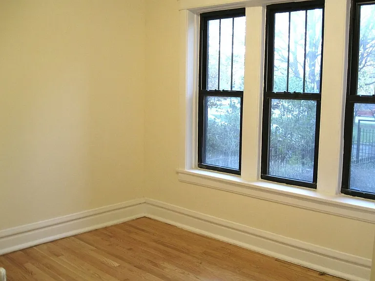 2516 N. Kedzie LP — Photo 37