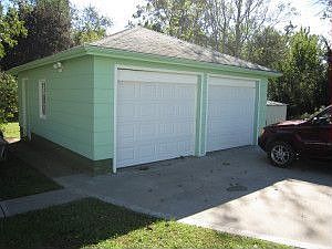4th image of 3804 Messanie St