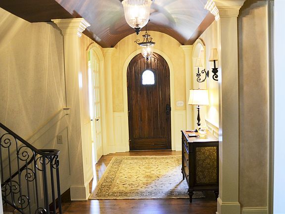 Architectural Detailed Entry