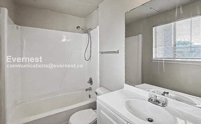3729 Thistlemont Dr — Photo 8