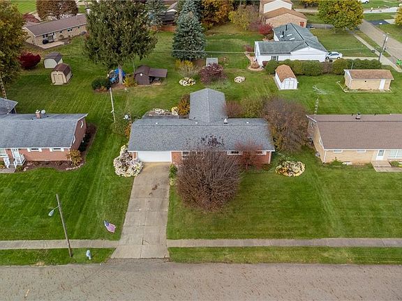 5th image of 1527 Opal St