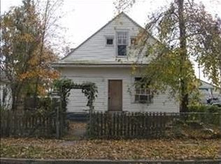 115 W Wilson St, Carterville, MO 64835