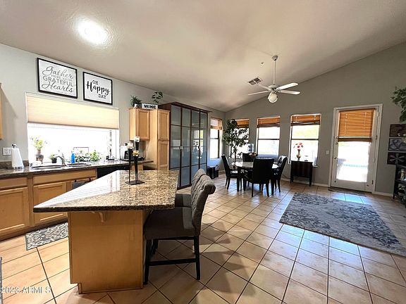 4th image of 13867 E Paradise Ln