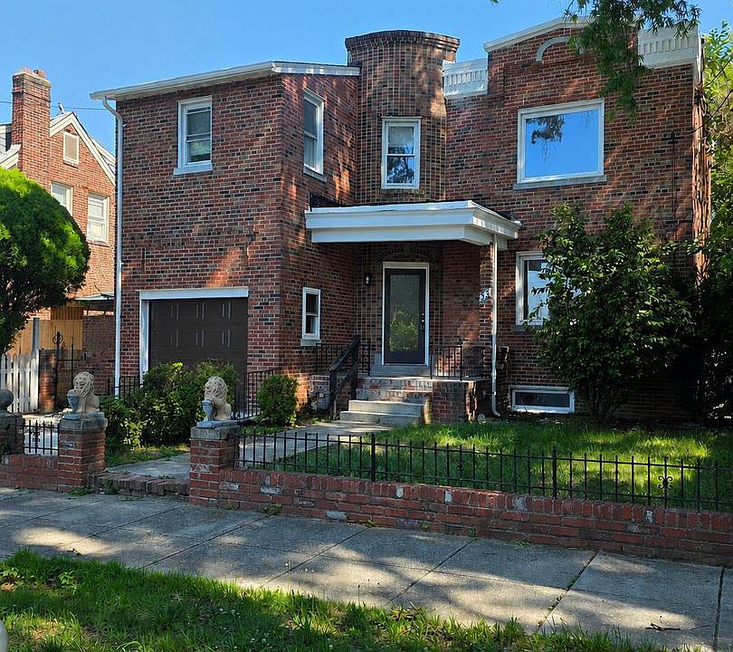 1st image of 33 Nicholson St NW