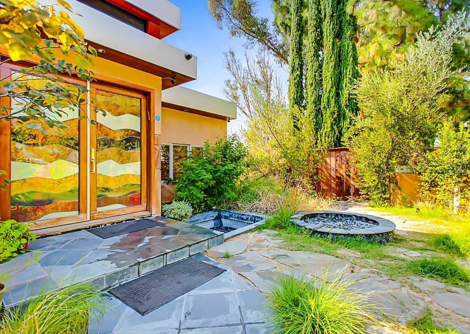 1st image of 5049 Calatrana Dr