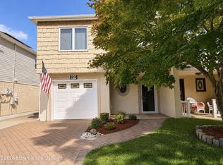 89 Evergreen St, Staten Island, NY 10308