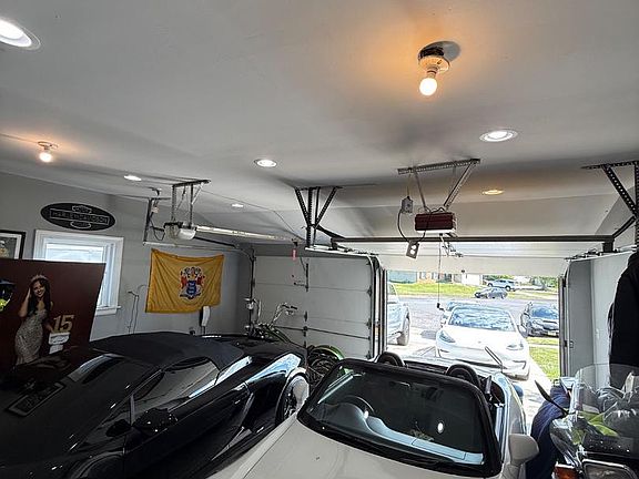 5th image of 329 Roberts Ct