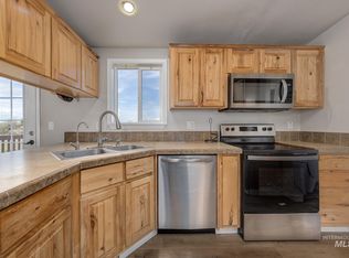 386 Chester Rd, Ontario, OR 97914