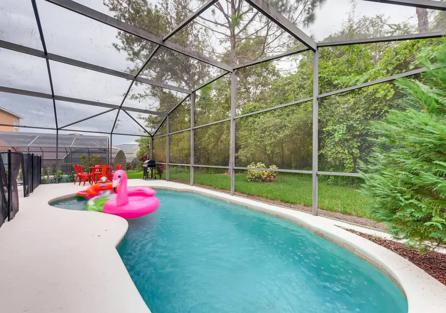 Charming Themed Fun House with Private Pool, Pet — Photo 4