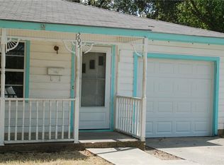 205 W Tyler St, Ennis, TX 75119