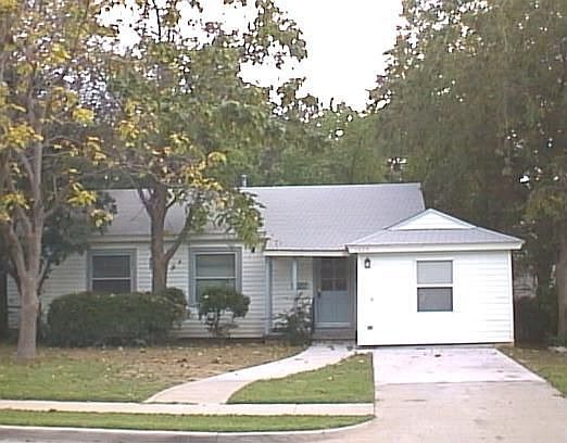 Great curb appeal!