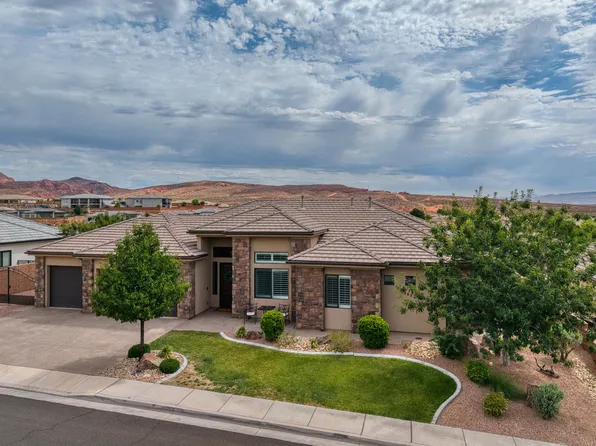 1882 N Vista Park Way, Washington, UT 84780