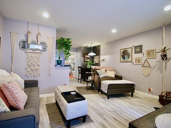 3rd image of 4657 Iowa St APT 1