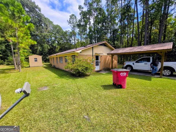 320 Brobston St, Baxley, GA 31513