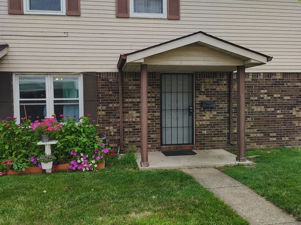 10216 E Penrith Dr, Indianapolis, IN 46229