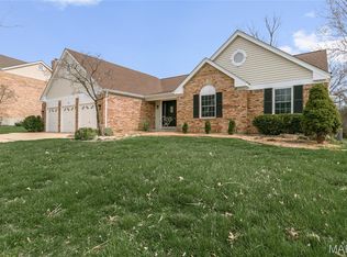 53 Log Hill Ln, Ballwin, MO
