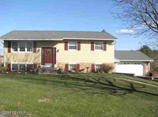 59 Fairsom Ct, Lewisburg, PA 17837