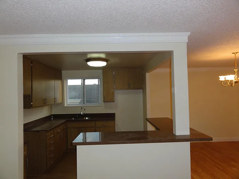 15 Montebello Dr — Photo 3