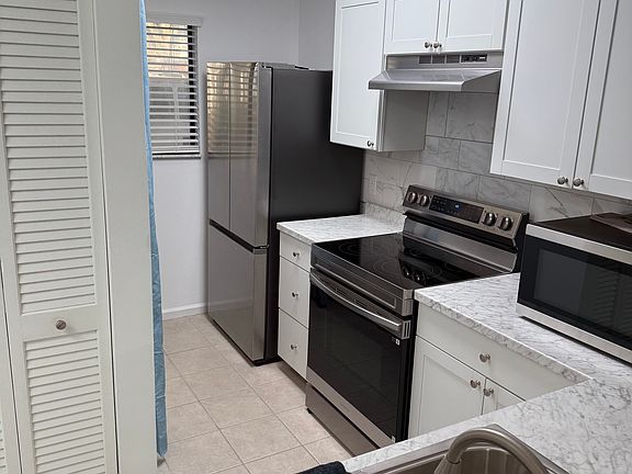 5th image of 96 Mathews Dr APT 102