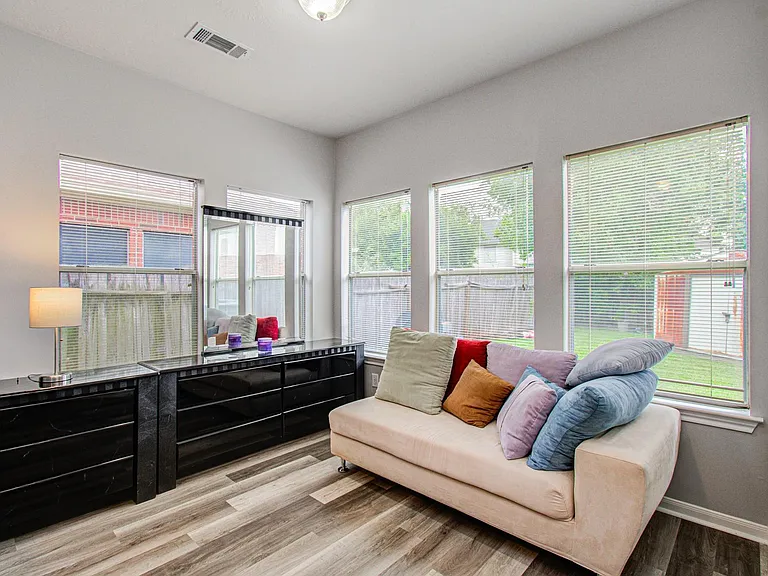 3043 W Hampton Dr — Photo 29
