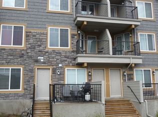 240 McKenzie Towne Ln SE, Calgary, AB T2Z 0C4