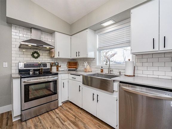5th image of 3822 Northwood Dr NE