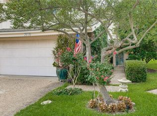 2918 Woodcroft Cir, Carrollton, TX 75006