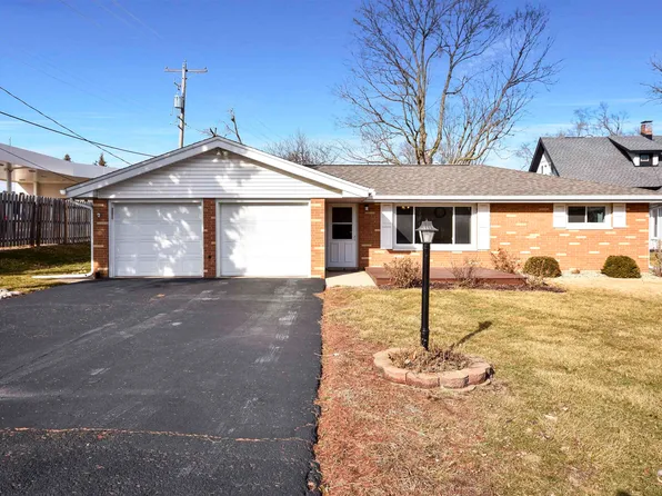 5409 W Harp Hollow Rd, Peoria, IL 61607