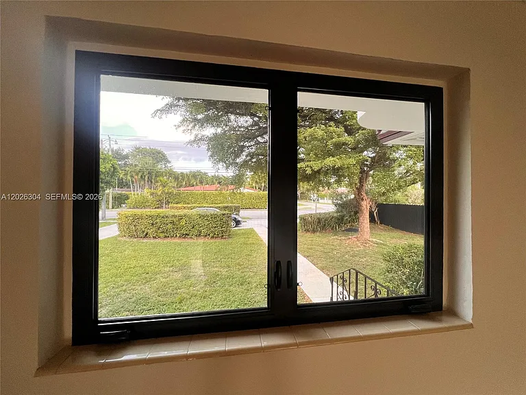 3240 SW 57th Ave — Photo 19