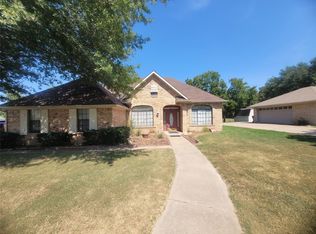5503 Burgundy Dr, Greenville, TX 75402