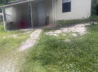 2011 NW 96th St, Miami, FL 33147