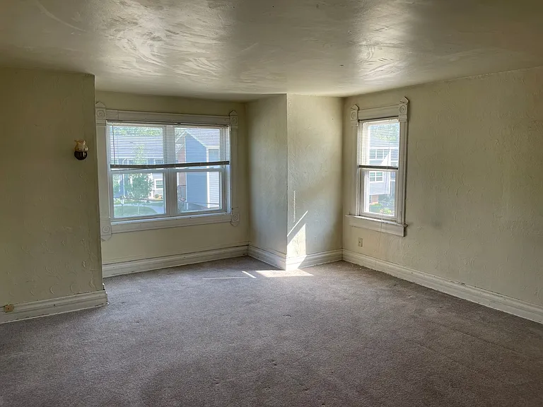 1207 High Ave — Photo 4
