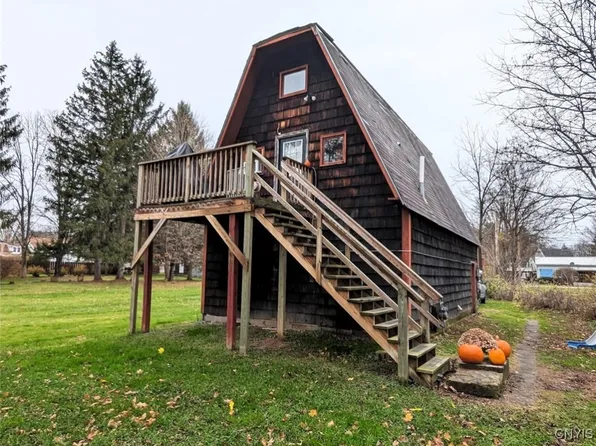 8 Norton St, Belmont, NY 14813