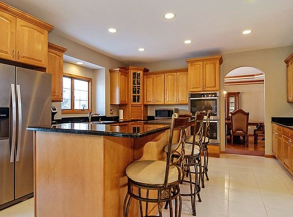 4th image of 39W884 N Robert Frost Cir