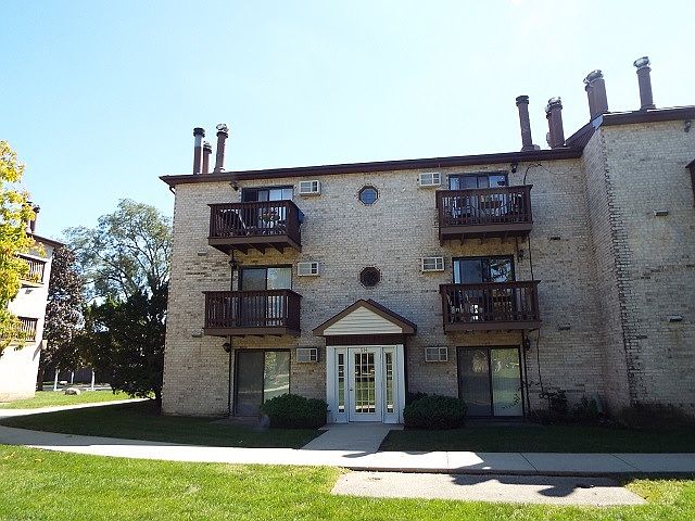 1st image of 514 E Spruce Dr Unit 1-1A