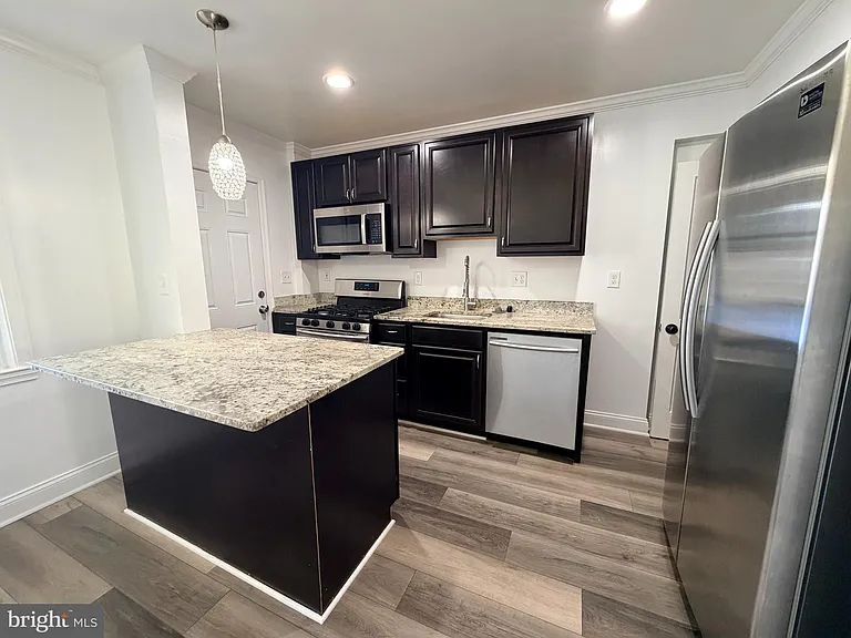 7058 Eastbrook Ave — Photo 4