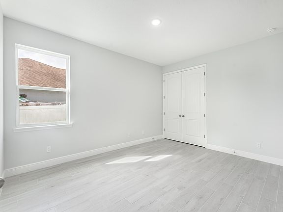 2nd image of 1825 SW Millikin Avenue