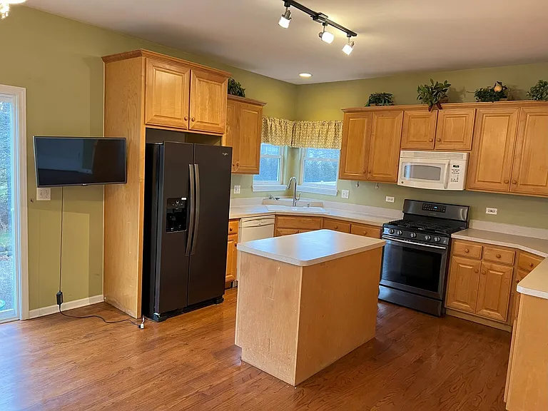 2034 Bunker Cir — Photo 28