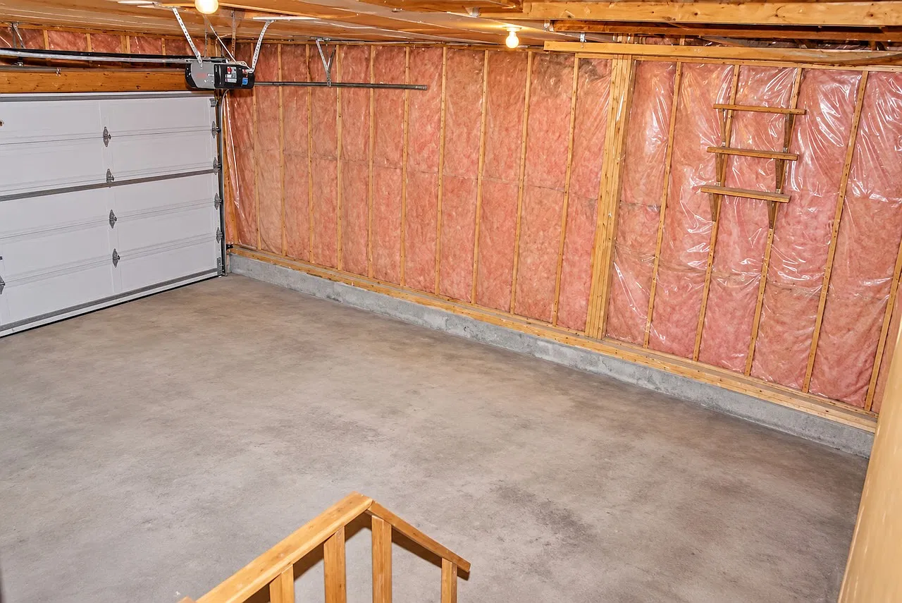 3 Bedroom Bungalow Double Garage Sherwood Park — Photo 4