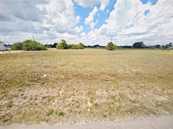 1409 NE 15th Ter, Cape Coral, FL 33909
